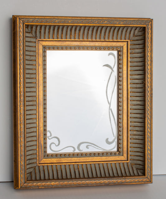 Specchio in legno 23x28 oro e grigio con decori sabbiati, vista frontale