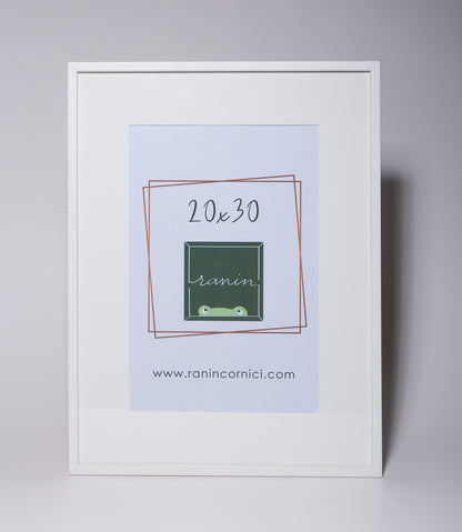 Cornice da parete 30x40 bianca con passepartout - Ranin Cornici
