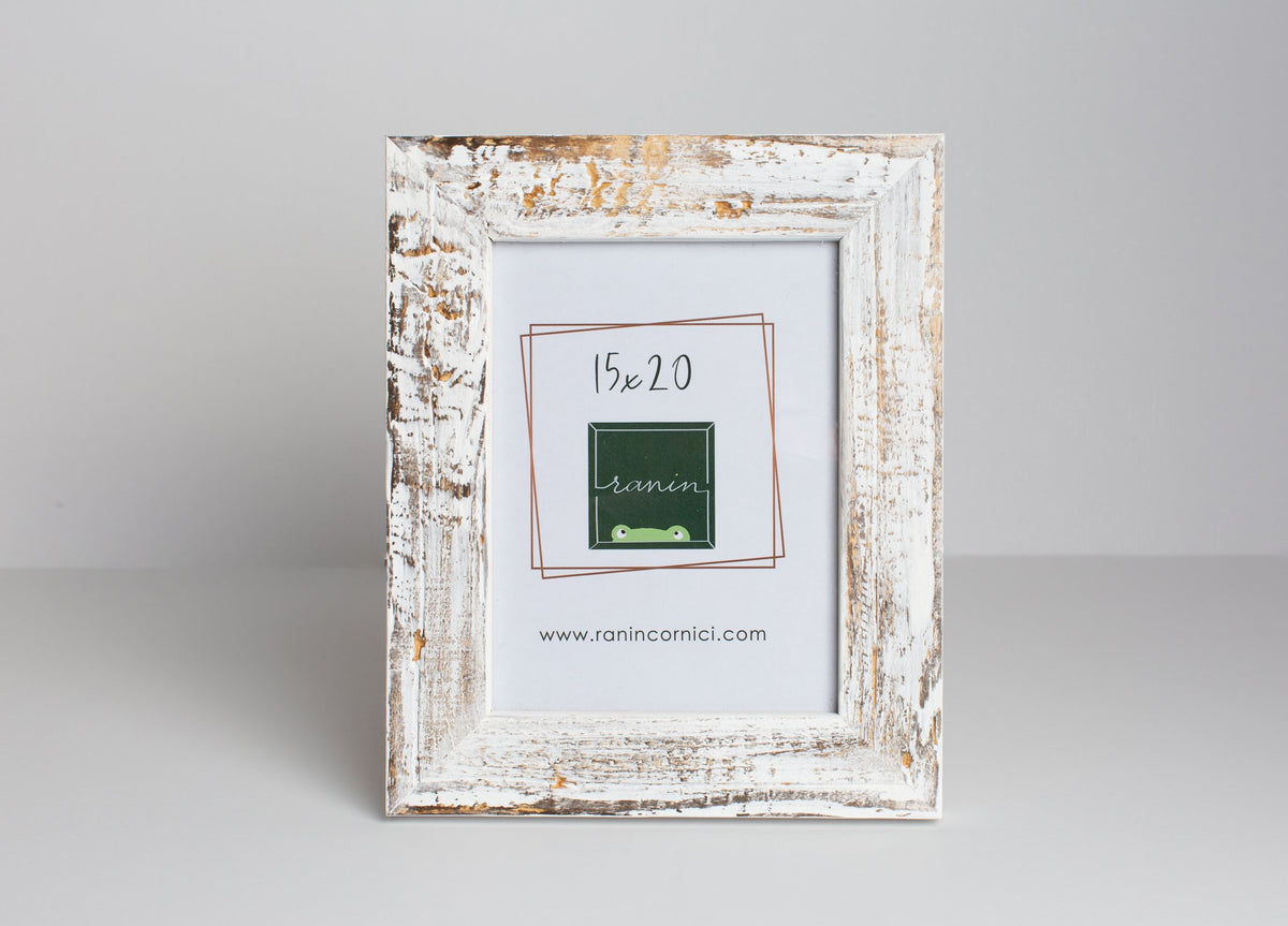 Cornice in legno 15x20 bianca shabby a profilo largo, fronte